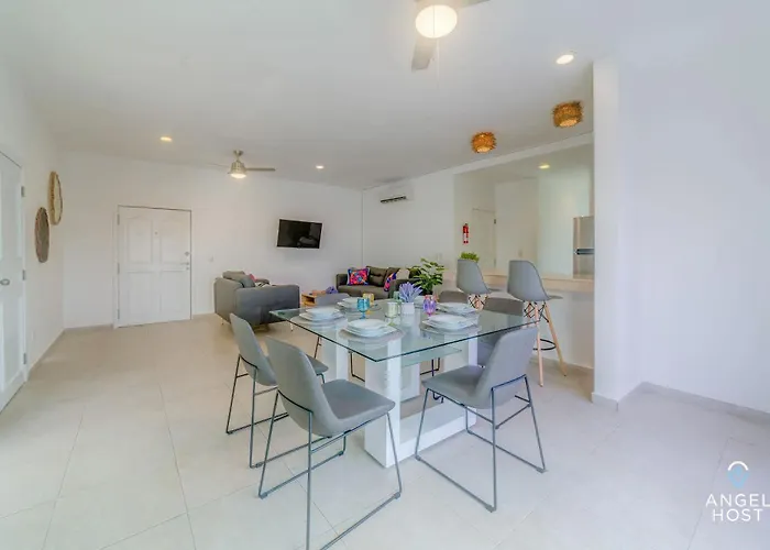 Walk To 5th Ave & - Pools, Balcony & Parking Playa del Carmen