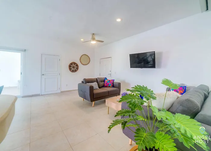 Walk To 5th Ave & - Pools, Balcony & Parking Apartamento Playa del Carmen