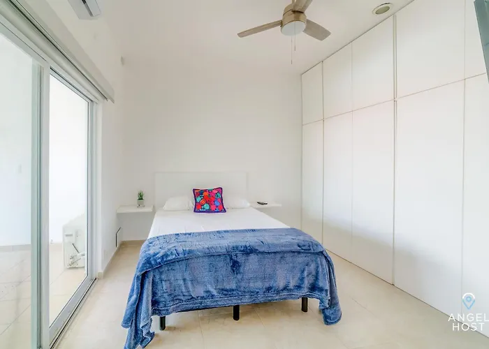 Walk To 5th Ave & - Pools, Balcony & Parking Playa del Carmen