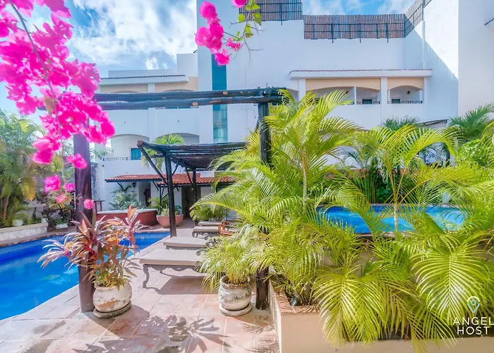 Walk To 5th Ave & - Pools, Balcony & Parking Apartamento *